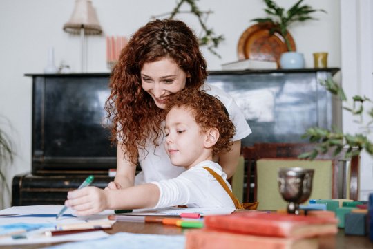 It’s worth writing about nice moments or painting them so that we can go back to them during hard time. (Cottonon / Pexels.com)