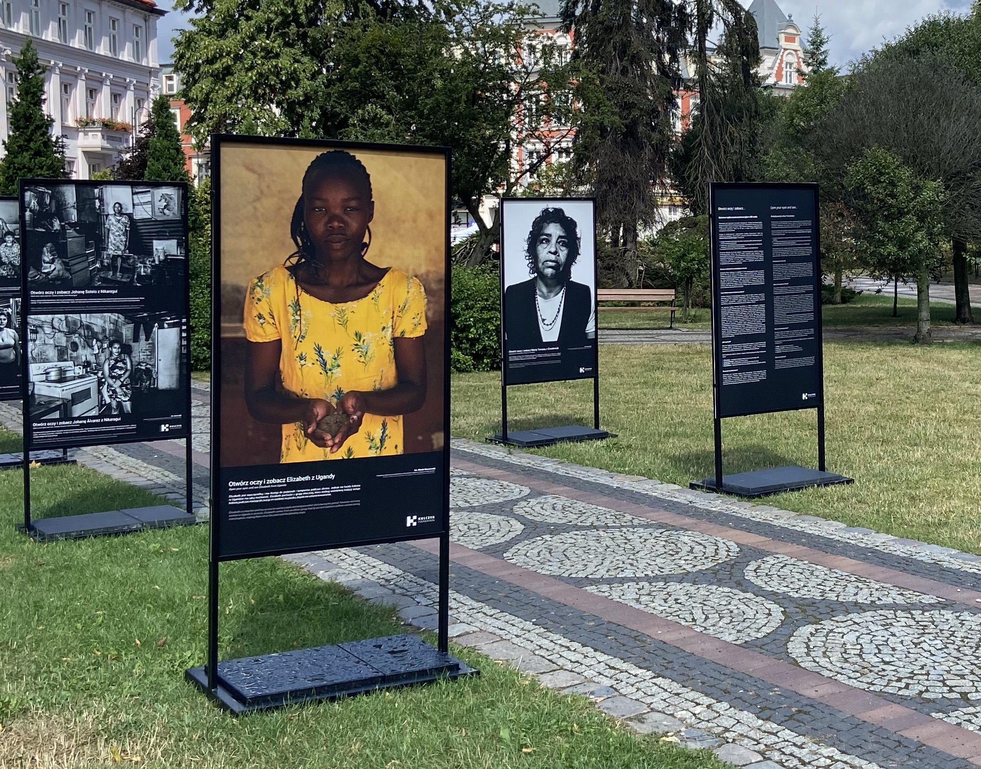 Kulczyk Foundation Otworz Oczy I Zobacz Wystawa Poswiecona Menstruacji W Slupsku